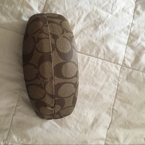 Coach sunglasses 🕶 case